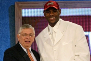 骑士vs76人直播_骑士vs76人比赛回放_NBA高清直播在线观看