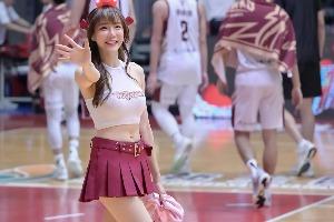 美女vs花边直播_美女vs花边比赛回放_NBA高清直播在线观看