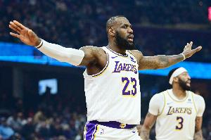 湖人vs76人直播_湖人vs76人比赛回放_NBA高清直播在线观看