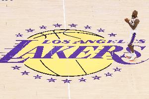 湖人vs76人直播_湖人vs76人比赛回放_NBA高清直播在线观看