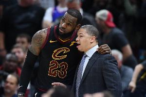 詹姆斯vs骑士直播_詹姆斯vs骑士比赛回放_NBA高清直播在线观看