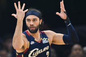骑士vs转载直播_骑士vs转载比赛回放_NBA高清直播在线观看