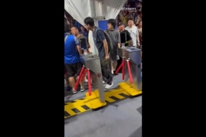 中国足球vs上海海港直播_中国足球vs上海海港比赛回放_中超高清直播在线观看