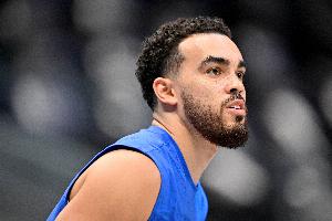保罗vs掘金直播_保罗vs掘金比赛回放_NBA高清直播在线观看