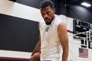 勇士vs巴特勒直播_勇士vs巴特勒比赛回放_NBA高清直播在线观看