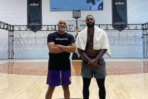 76人vs詹姆斯直播_76人vs詹姆斯比赛回放_NBA高清直播在线观看