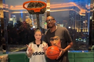 雷霆vs转载直播_雷霆vs转载比赛回放_NBA高清直播在线观看